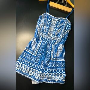 Flying Tomato Blue And White Aztec/Western Printed Romper Size Small EUC